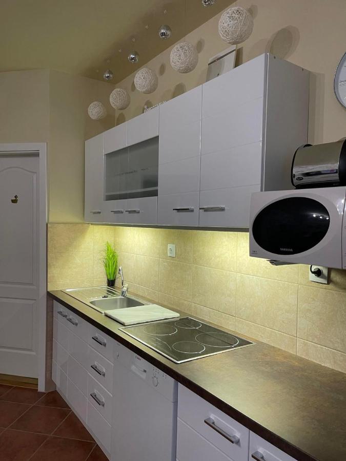 Benelise Apartman Hévíz Buitenkant foto