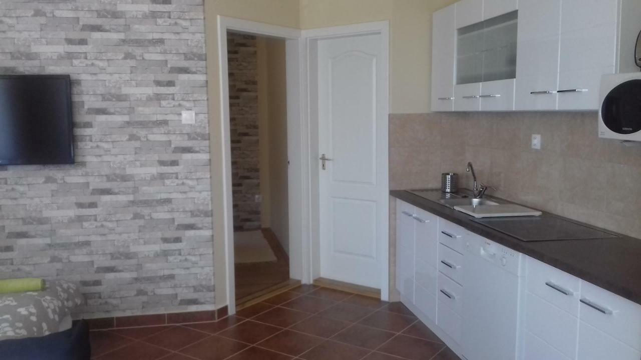 Benelise Apartman Hévíz Buitenkant foto